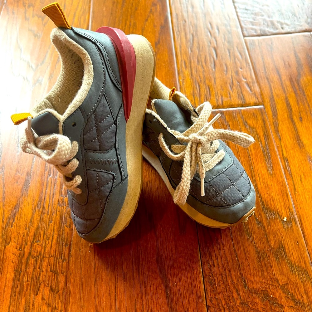 Zara little kids shoes.